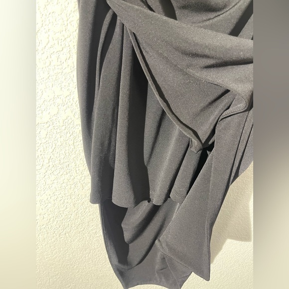 Guess Square Neck Ruched Dress
Style # W4FK0CK3290 - Picture 5 of 6